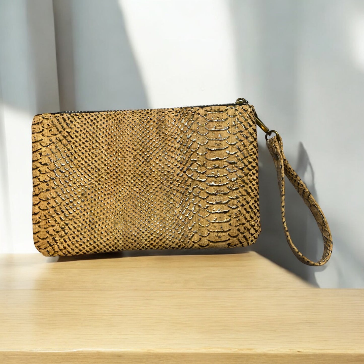 Alligator Cork Zippy Clutch